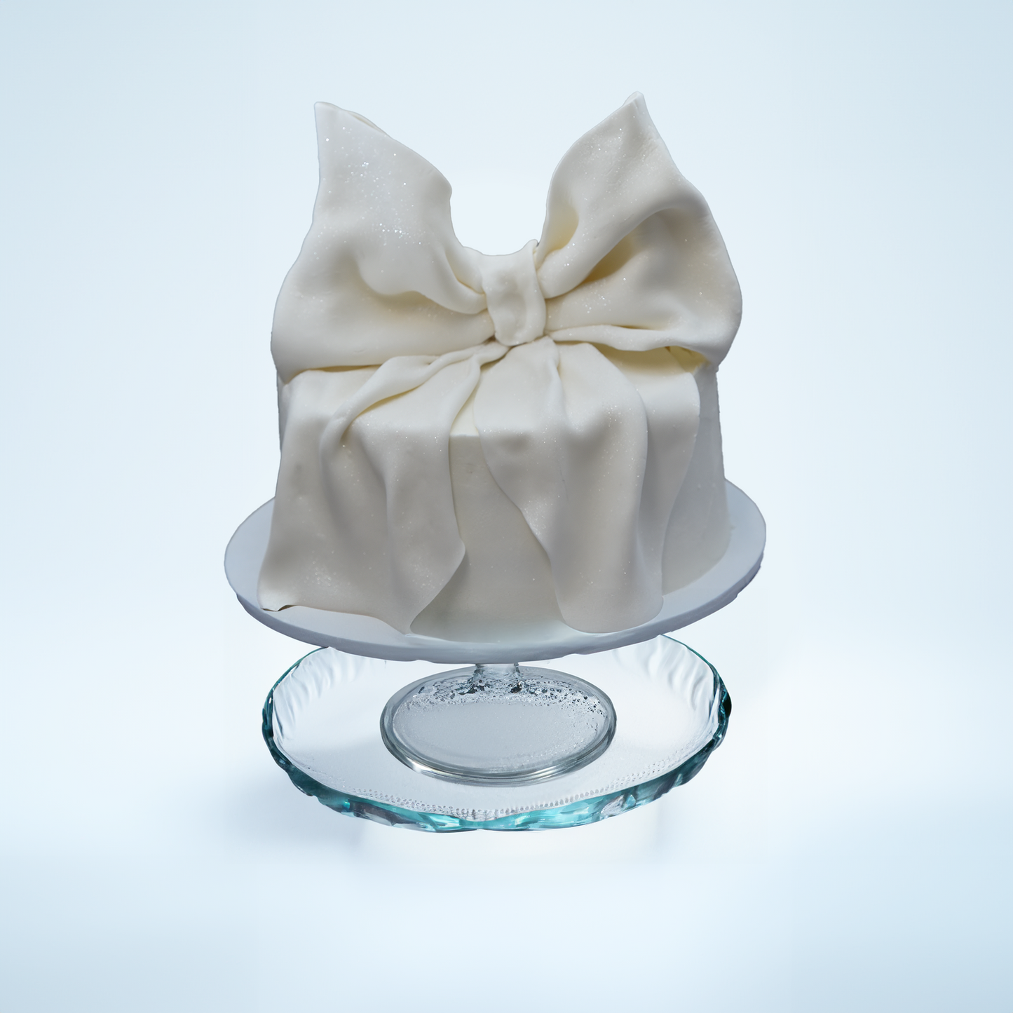 White Couture Bow (Fondant)