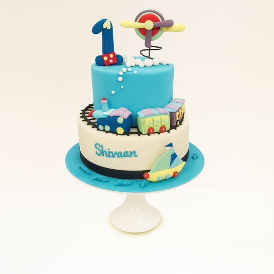 Tiny Traveller Cake (Fondant)