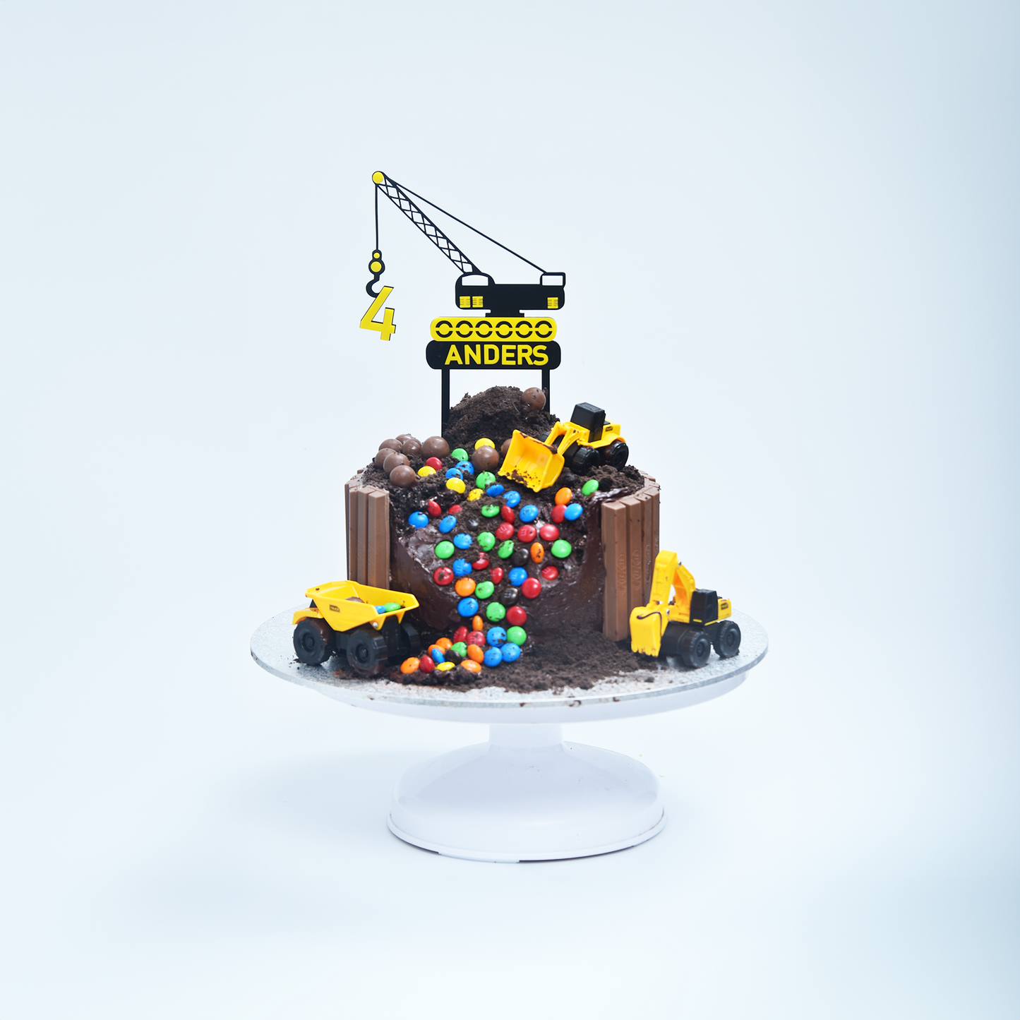 Build-A-Cake Construction Site (Including customised cake topper and novelty truck, available in fresh cream only)