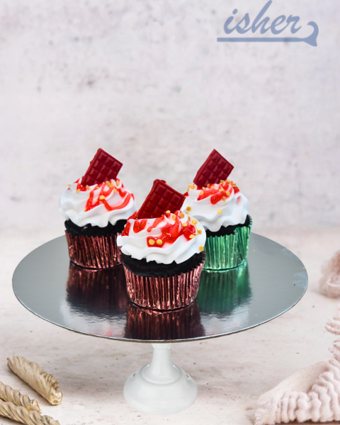 Choco Strawberry Cupcakes (Pack Of 6) Cupcakes
