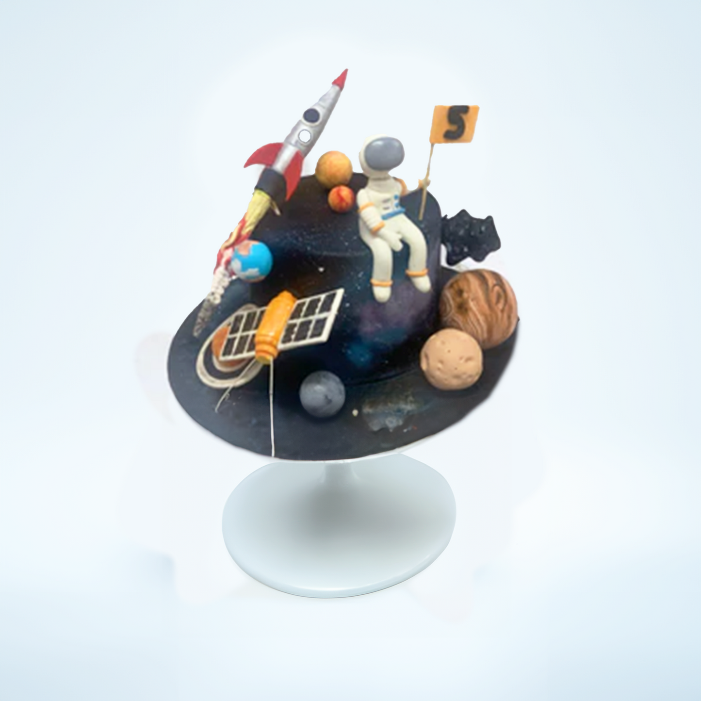 Interstellar Adventure Cake (Available in Buttercream icing or fondant icing only)