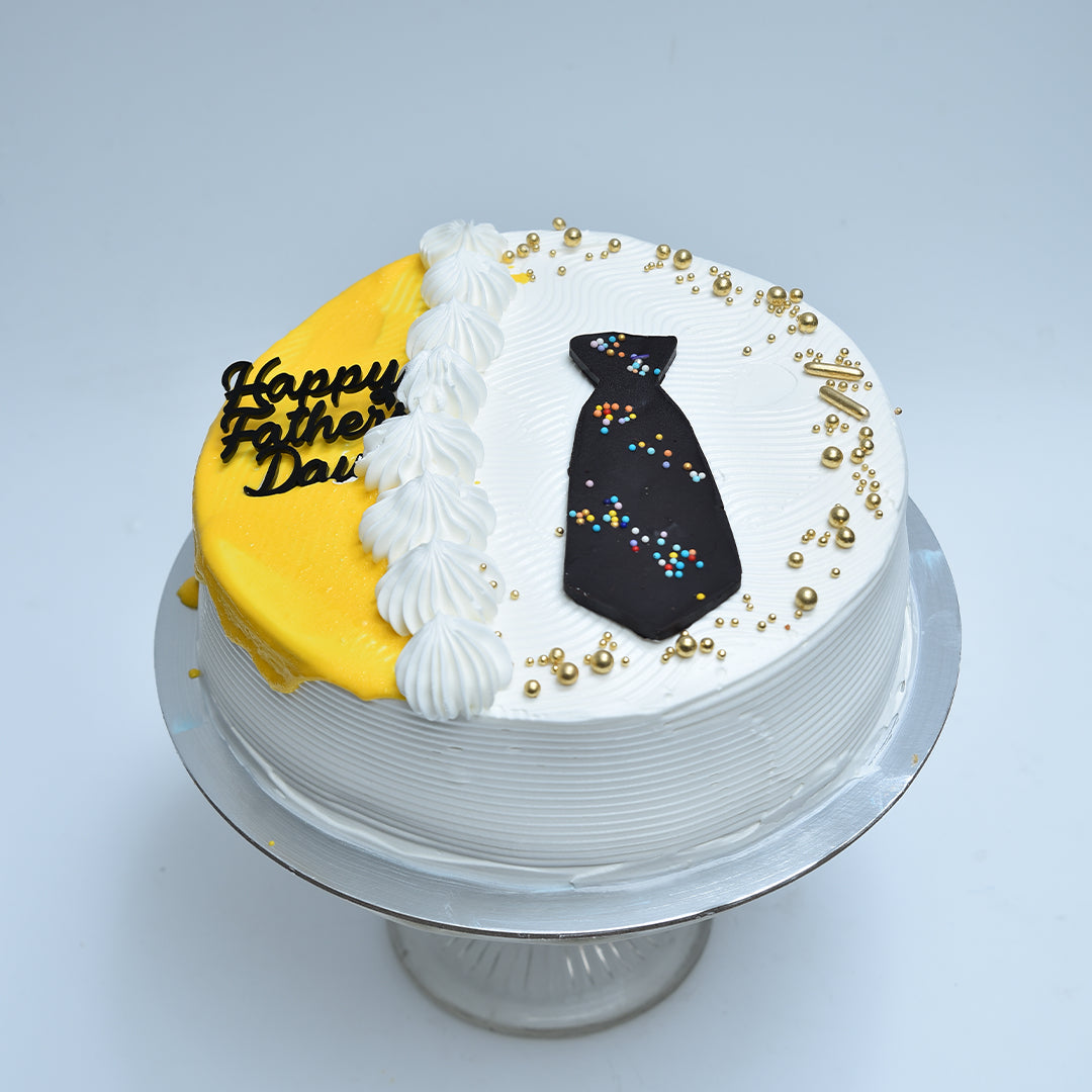 Dad’s Tie & Gold Cake